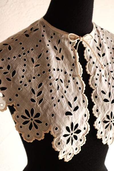 1910s Hand Embroidered Cutwork Linen Collar