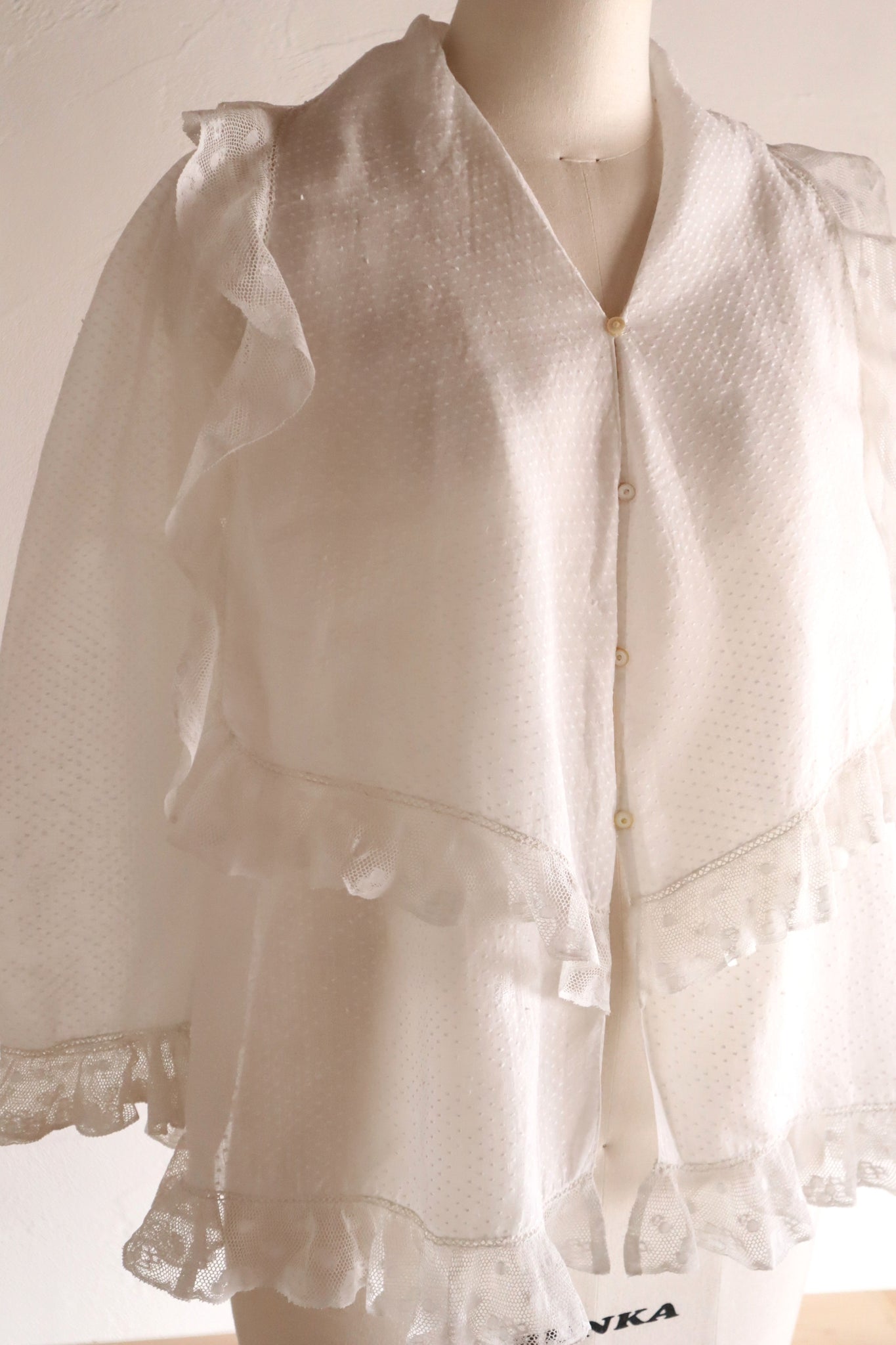 1910s Swiss Dot Big Collar Bed Jacket