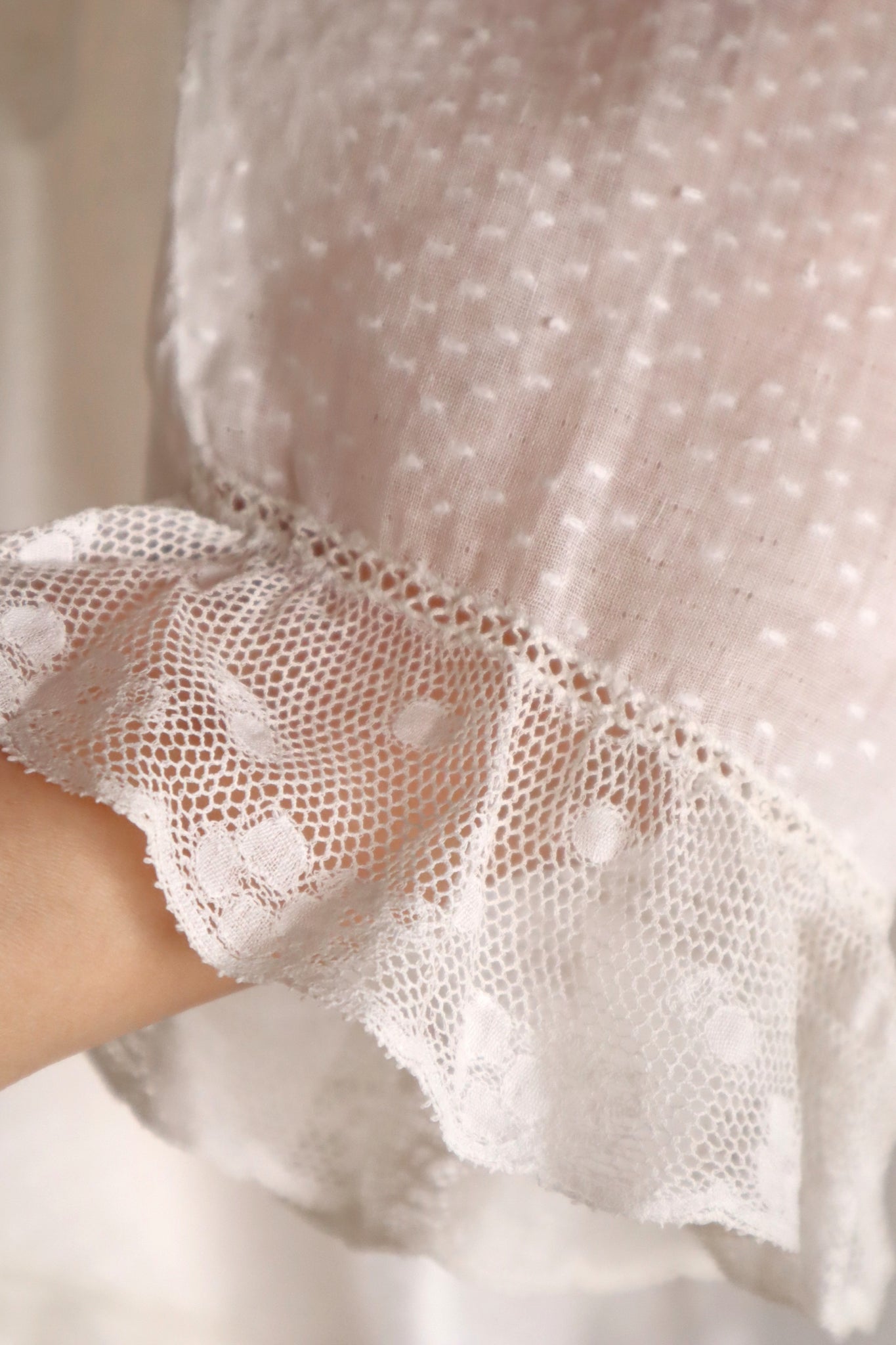 1910s Swiss Dot Big Collar Bed Jacket