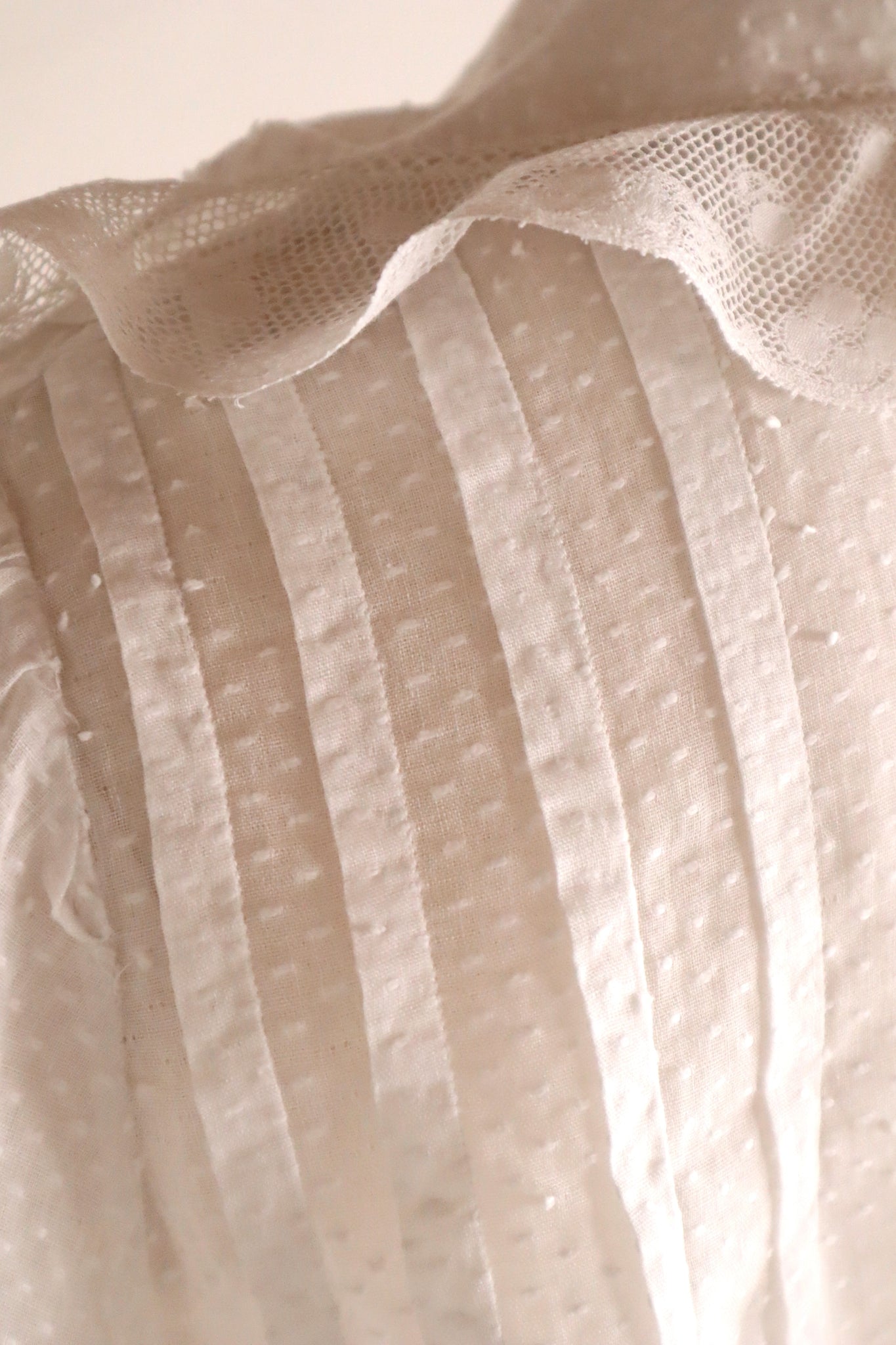 1910s Swiss Dot Big Collar Bed Jacket