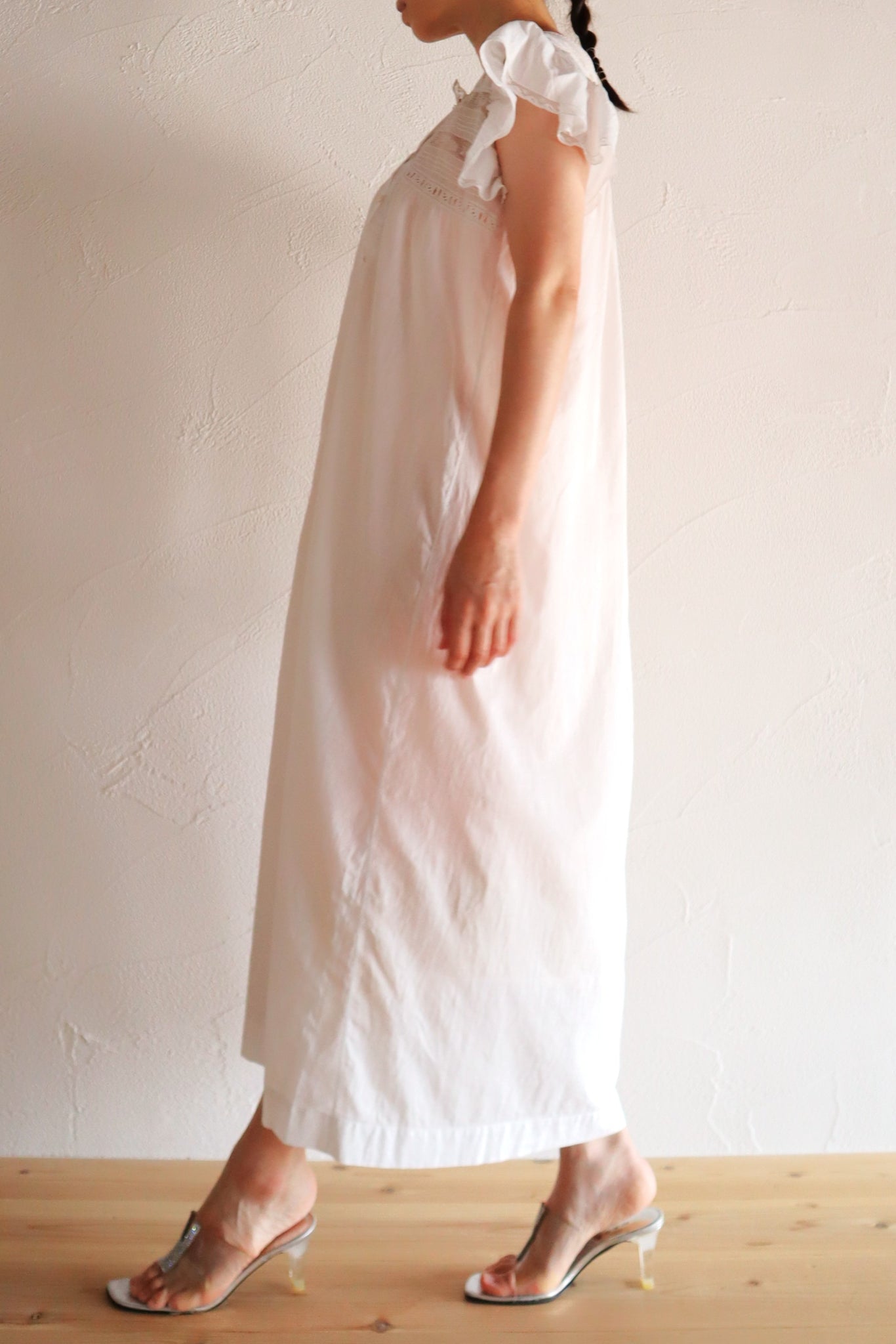 1900s French Hand-Sewn Cotton Lawn Dress