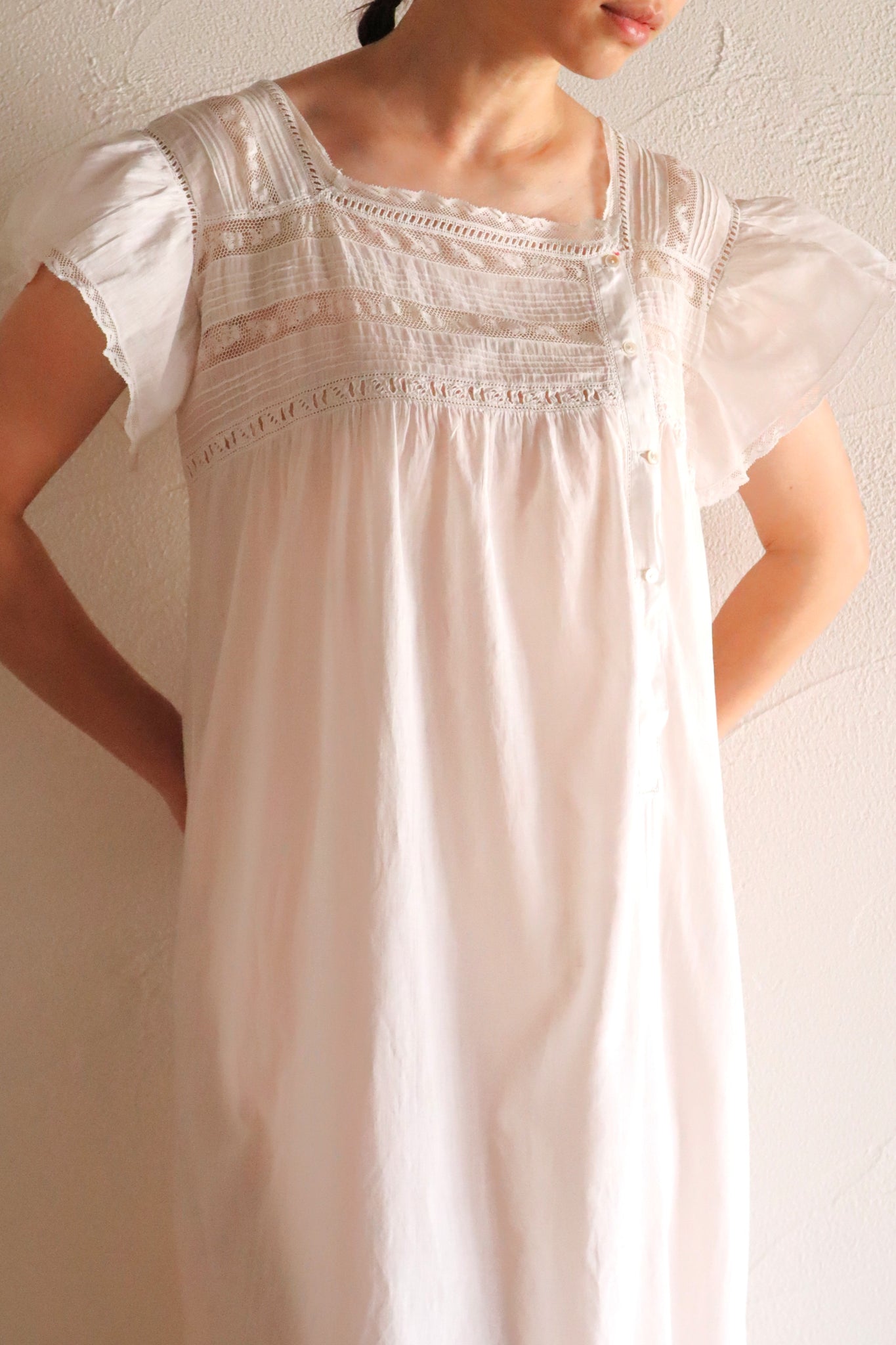 1900s French Hand-Sewn Cotton Lawn Dress