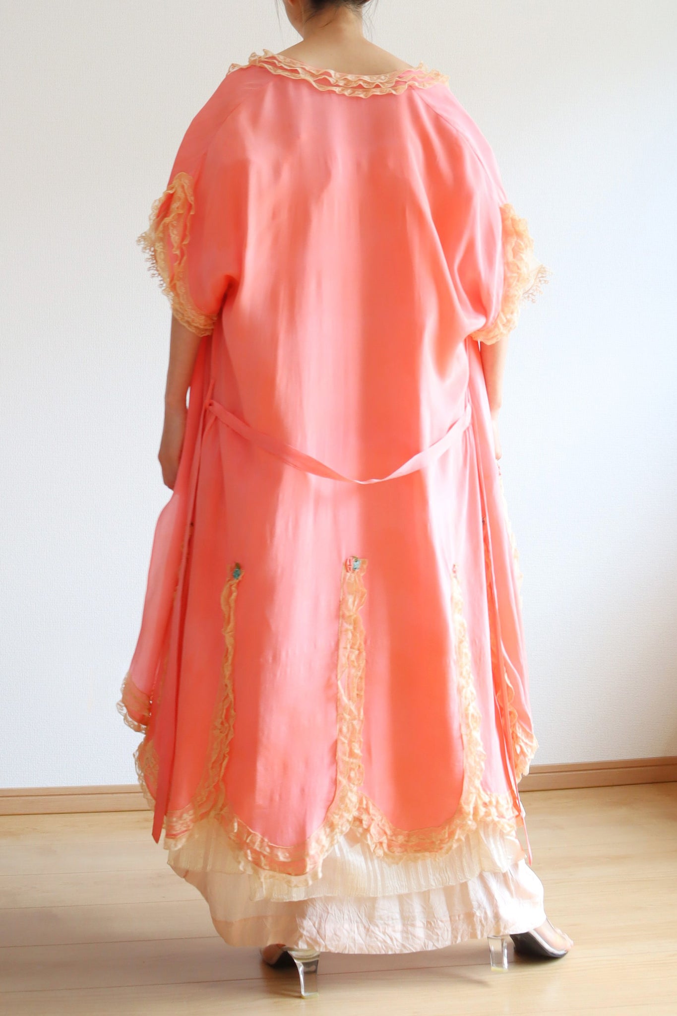 1920s Pink Silk Robe