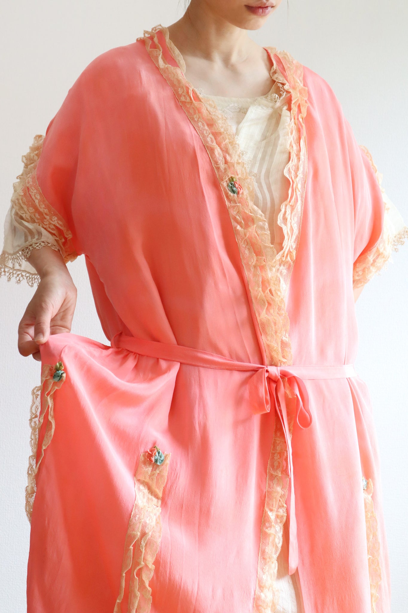 1920s Pink Silk Robe