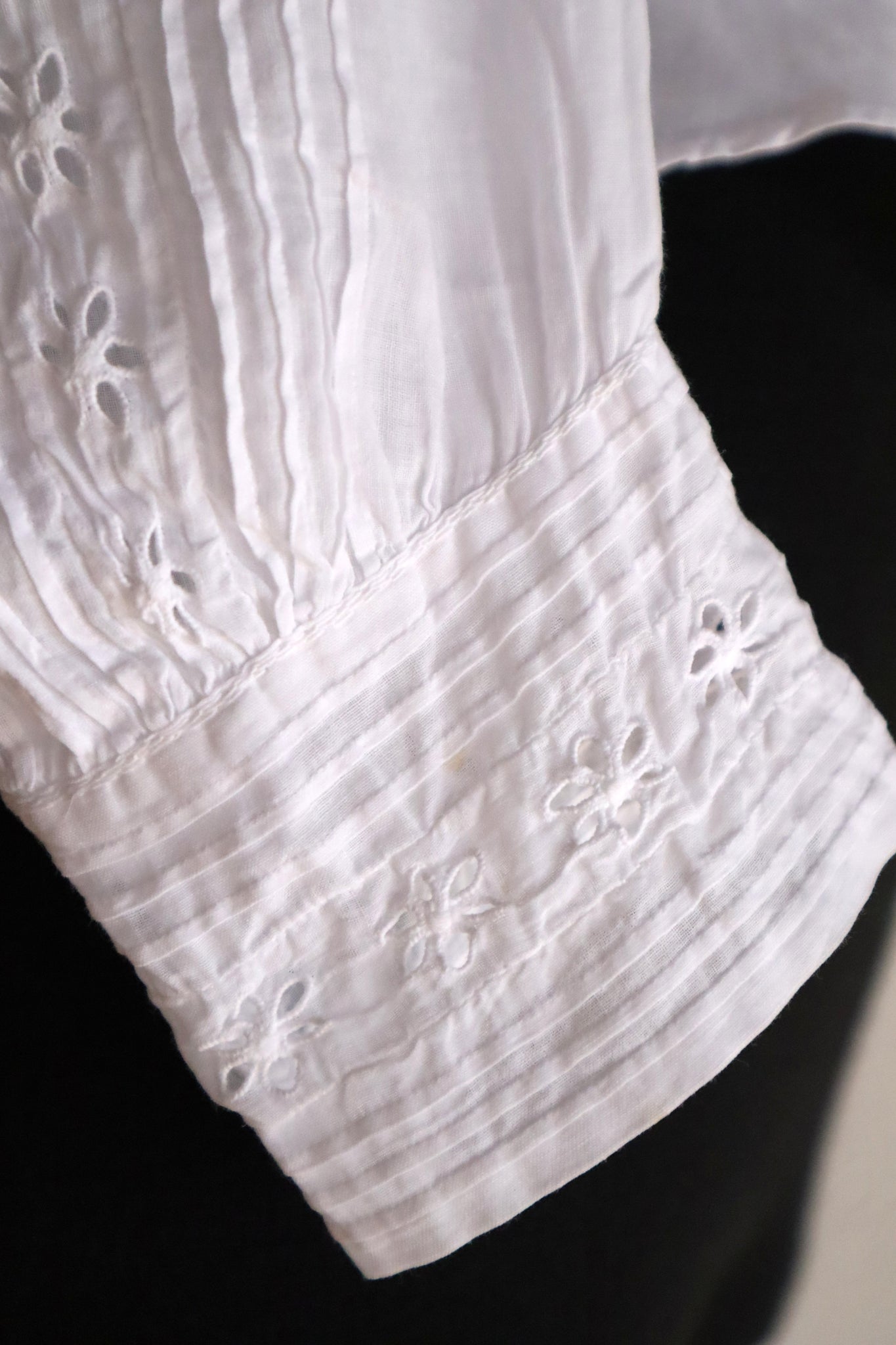 1910s French Cotton Cutwork Embroidered Blouse