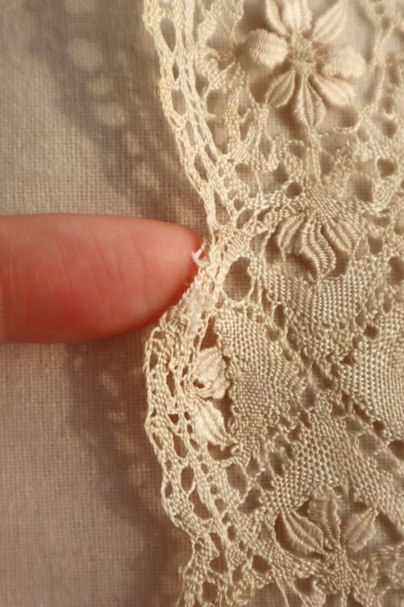1900s Silk Maltese Lace Shawl