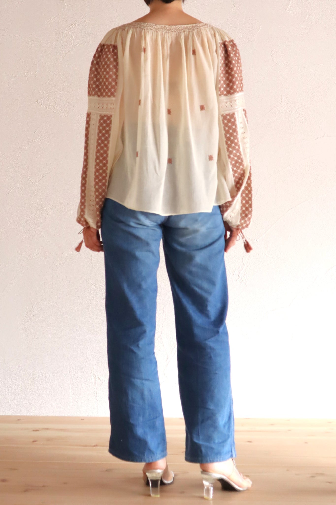 1940s~1950s Romanian Blouse Cream×Brown