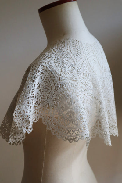 Late 19th Century Linen Maltese Lace Bertha Collar