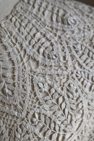 Late 19th Century Linen Maltese Lace Bertha Collar