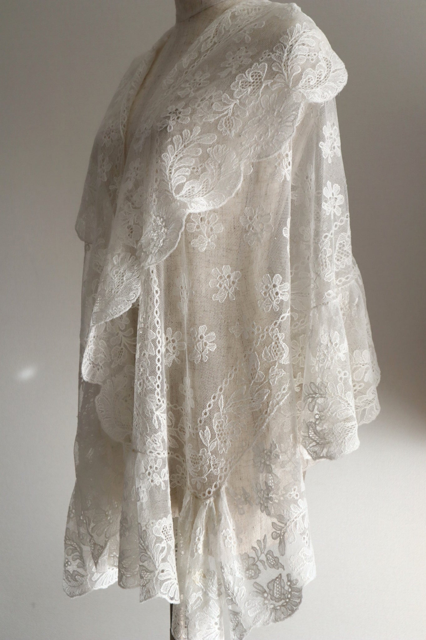 1910s Edwardian Lace Shawl