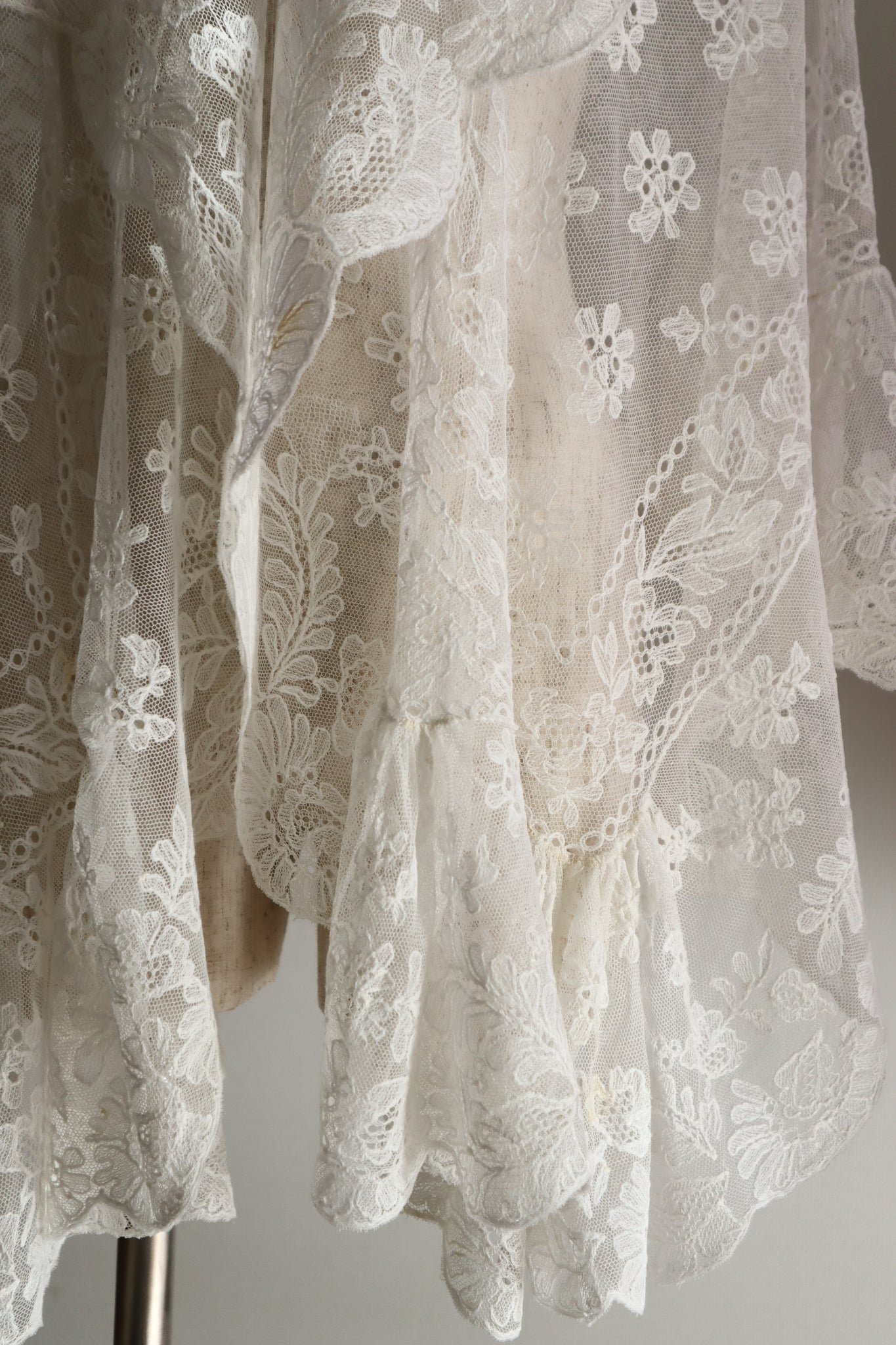 1910s Edwardian Lace Shawl