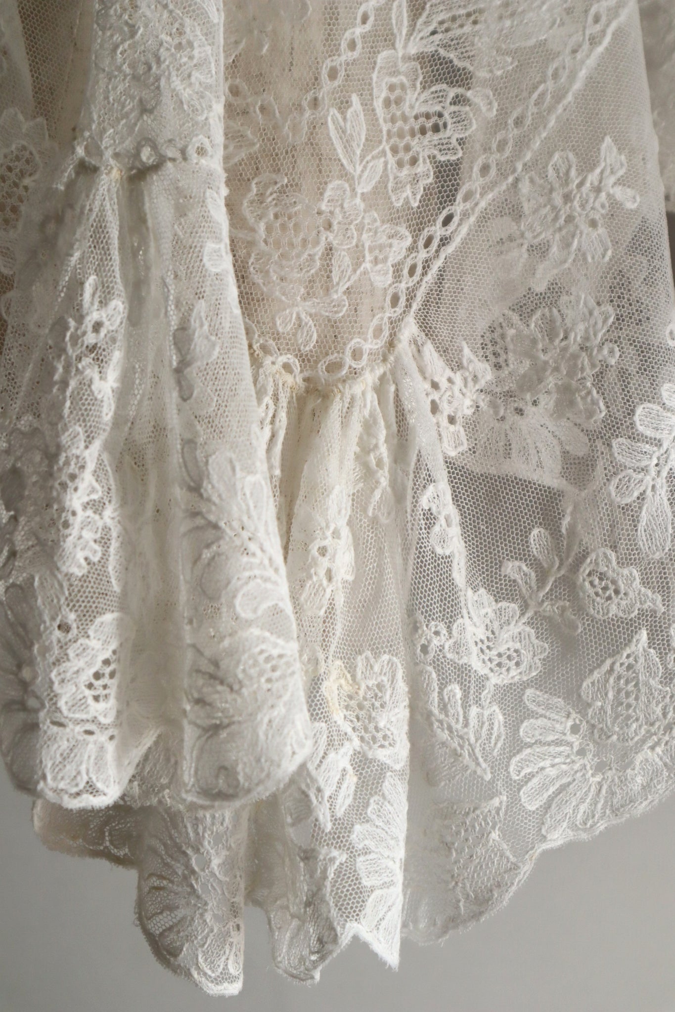 1910s Edwardian Lace Shawl