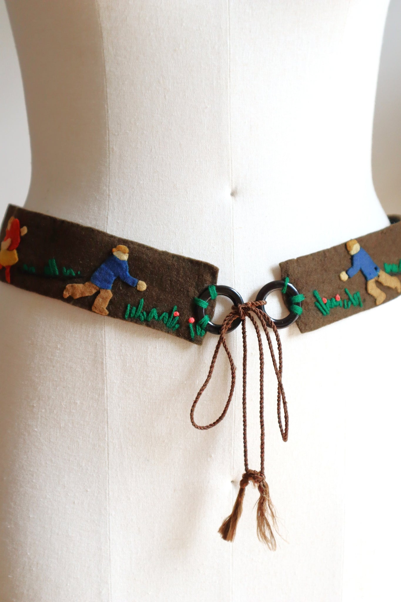 1940s Tyrolean Style Handmade Felt Novelty Belt