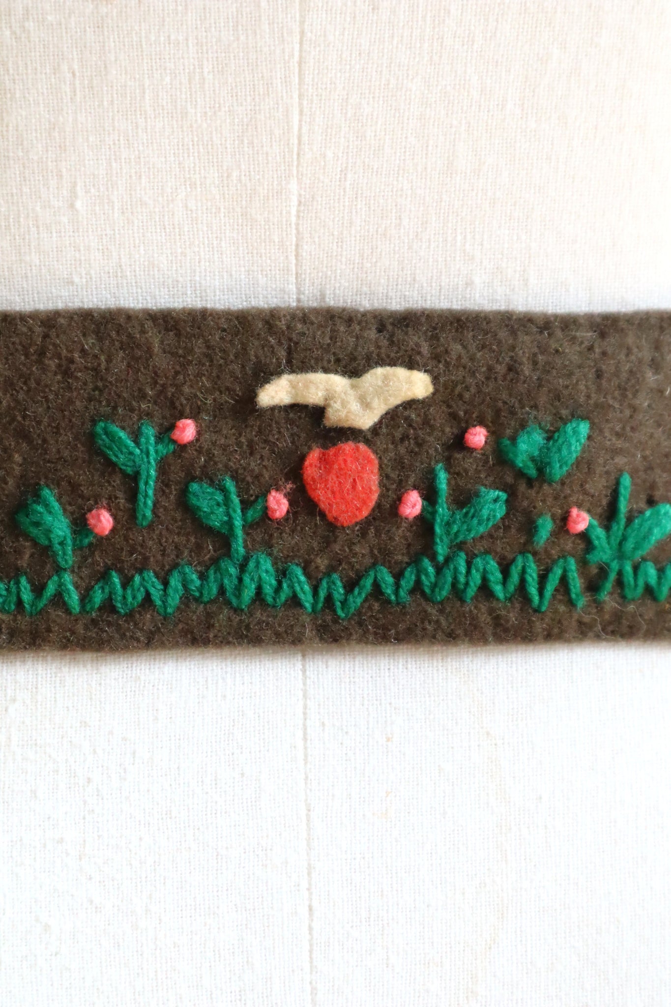 1940s Tyrolean Style Handmade Felt Novelty Belt