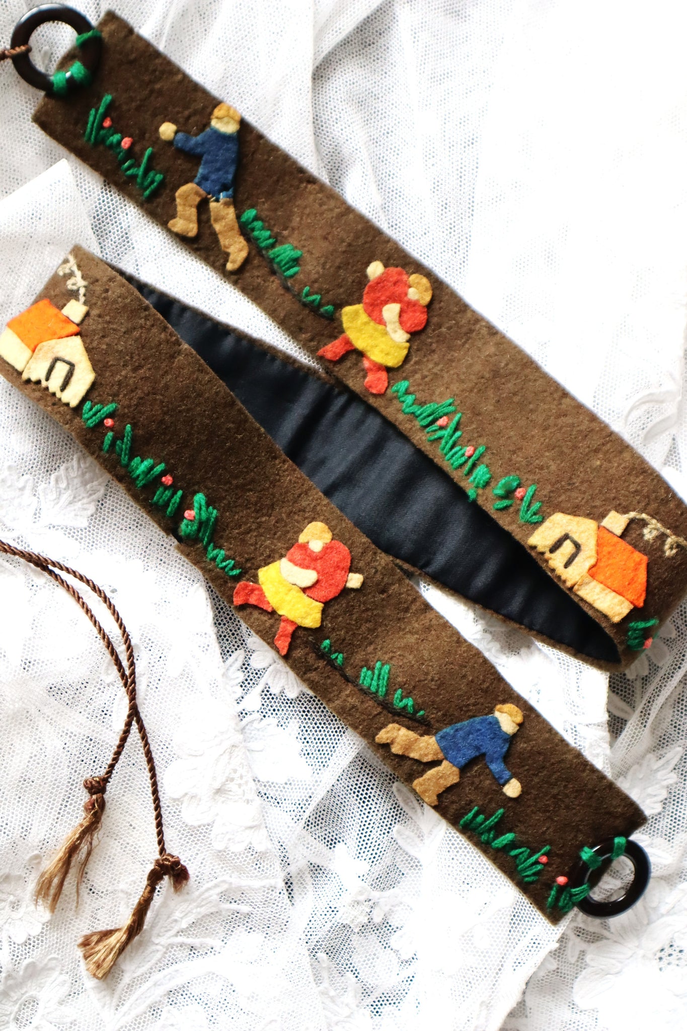 1940s Tyrolean Style Handmade Felt Novelty Belt