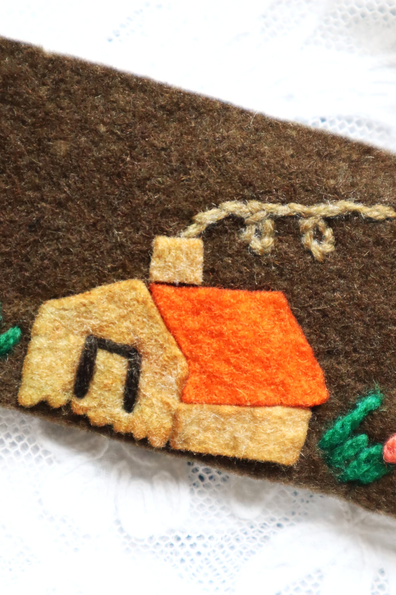 1940s Tyrolean Style Handmade Felt Novelty Belt
