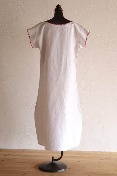 Late 19th Century French Hand-Sewn Linen Dress