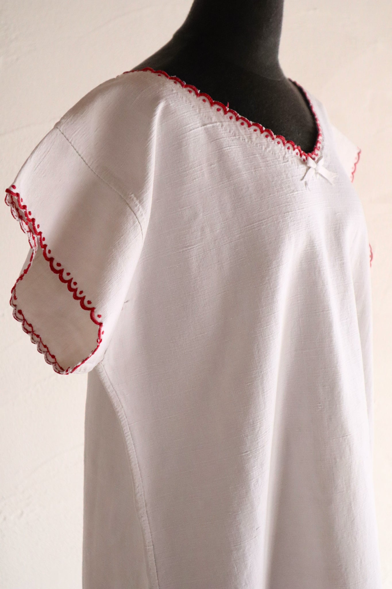 Late 19th Century French Hand-Sewn Linen Dress