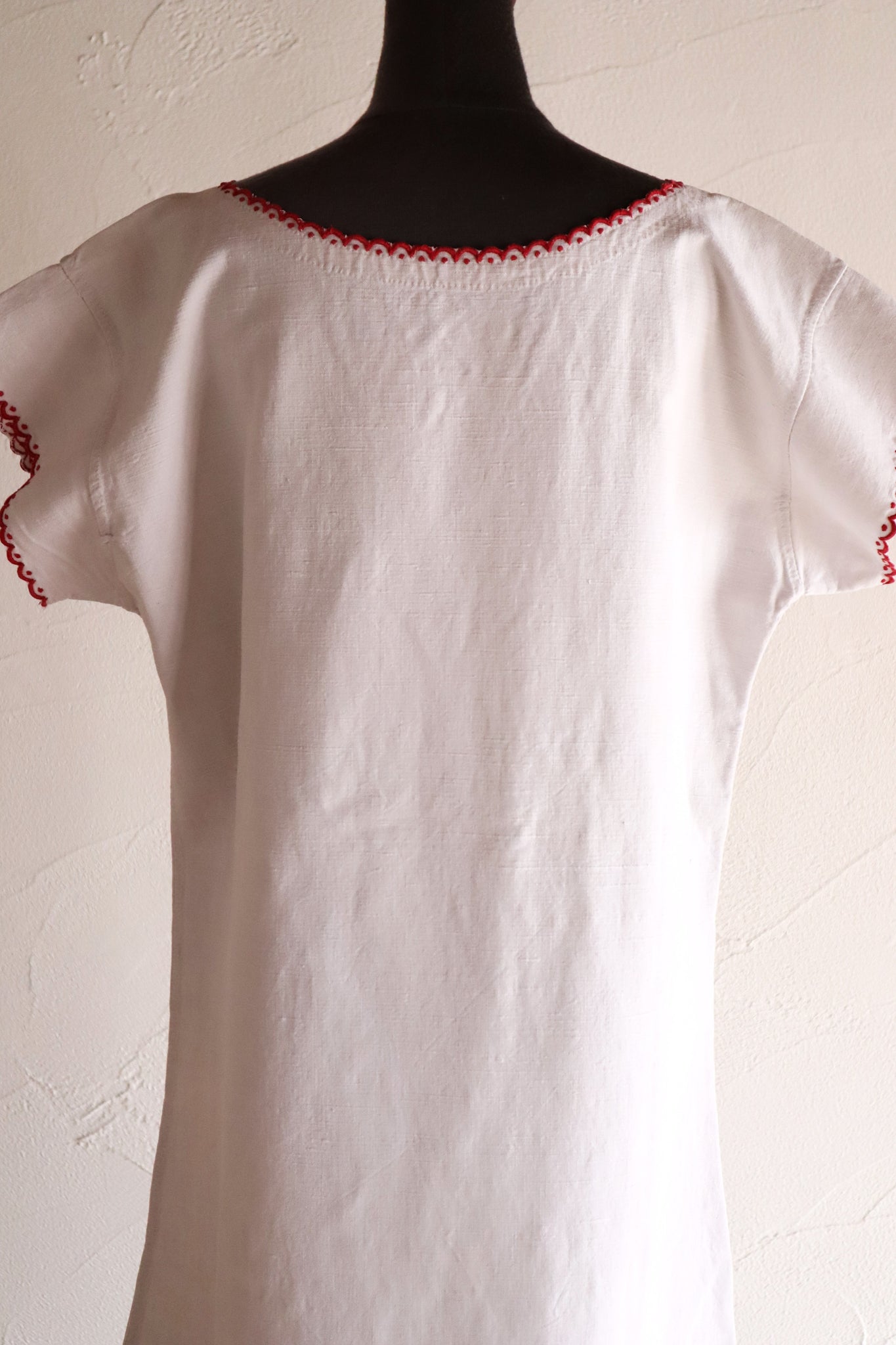Late 19th Century French Hand-Sewn Linen Dress
