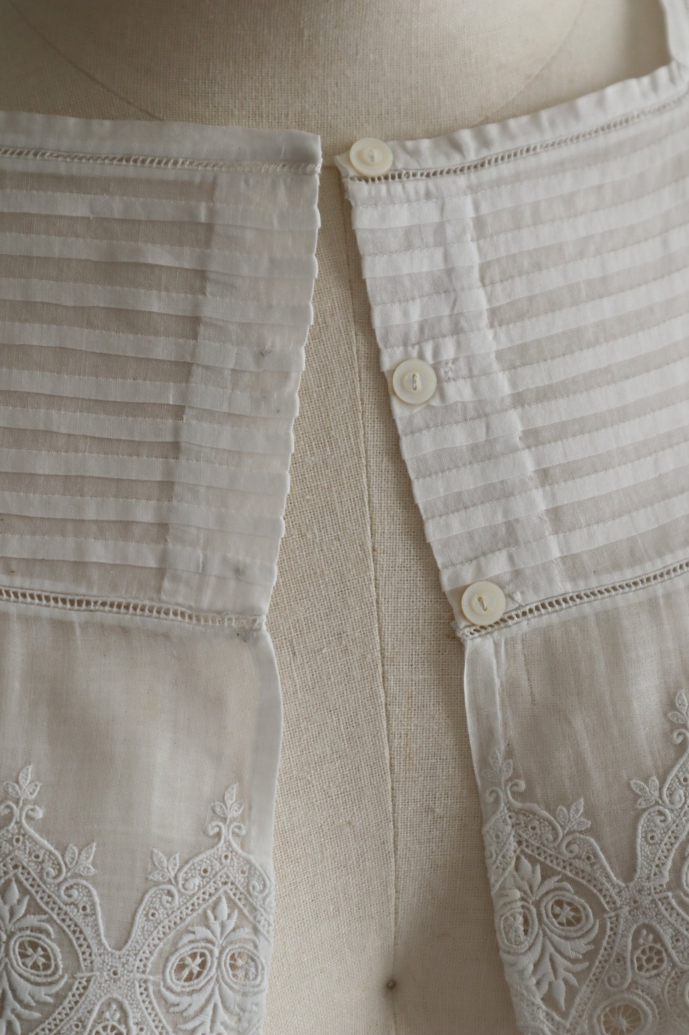 1900s French Broderie Anglaise Capelet