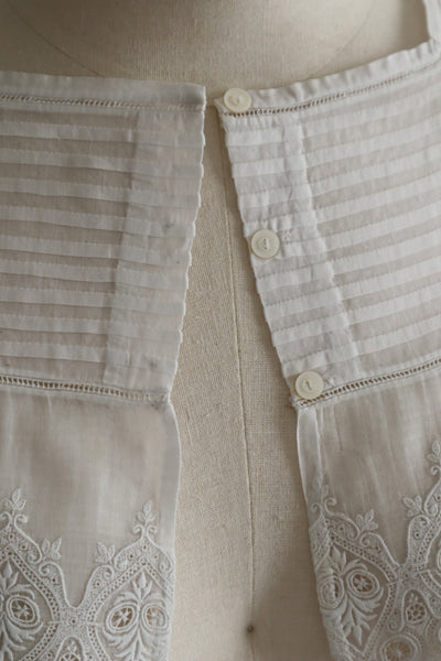 1900s French Broderie Anglaise Capelet