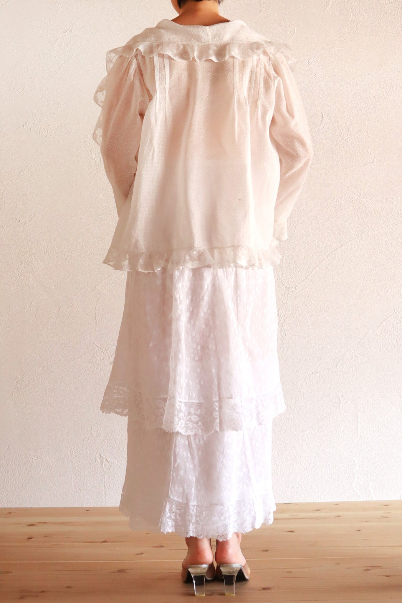 1910s Swiss Dot Big Collar Bed Jacket