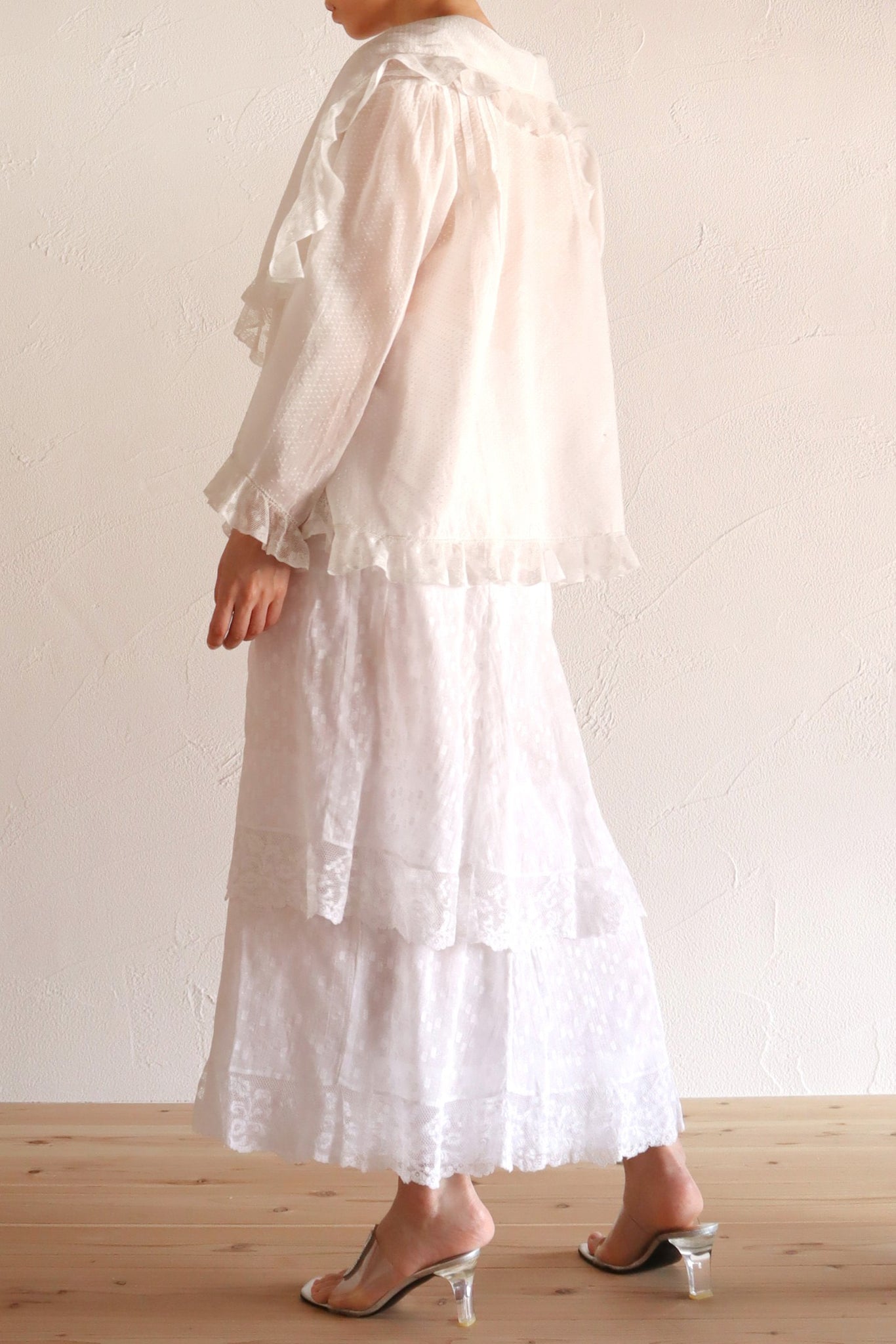 1910s Swiss Dot Big Collar Bed Jacket