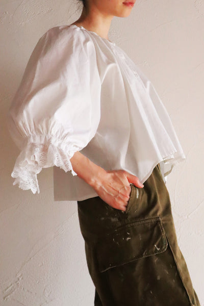 1970s Ukrainian Balloon Sleeve Blouse
