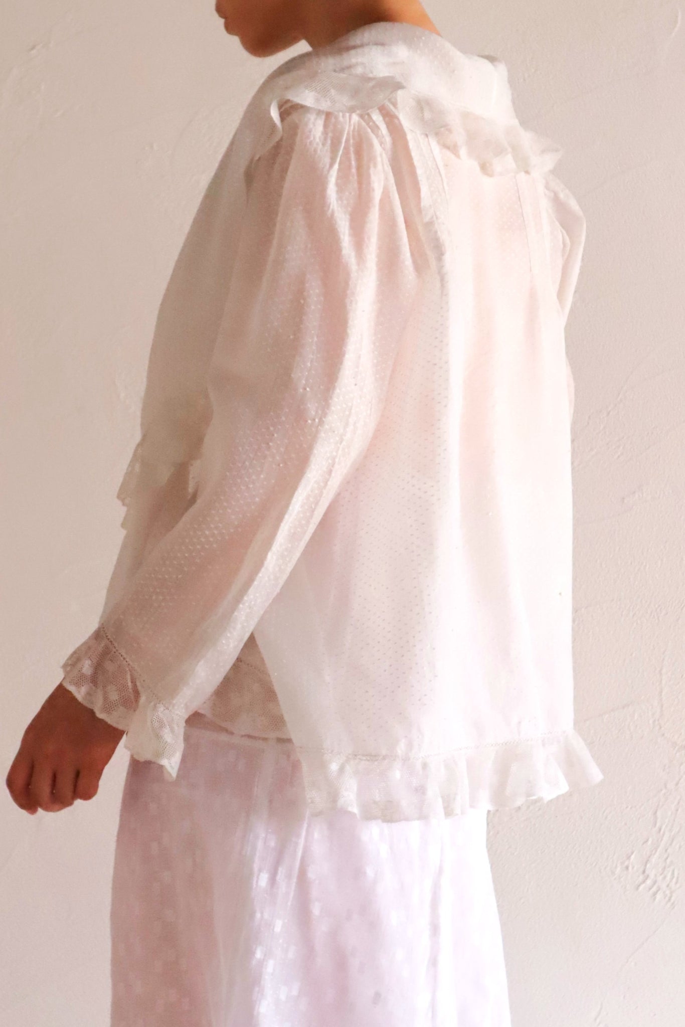 1910s Swiss Dot Big Collar Bed Jacket