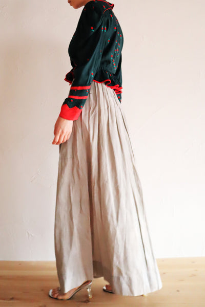 Late 1930s French Silk Jacquard Skirt with Decorative Shell Buttons