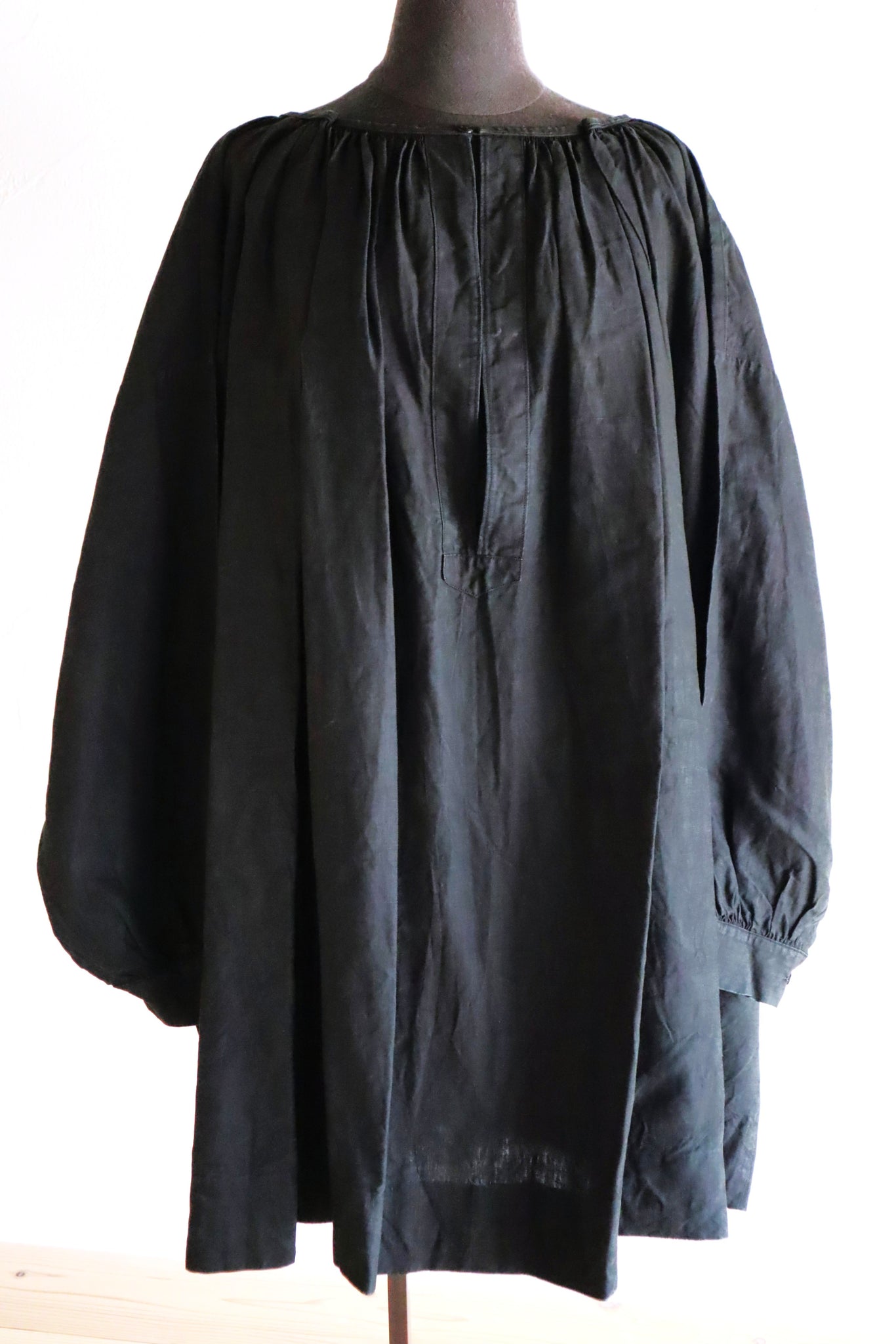 Early 1900s French Black Indigo Linen Biaude