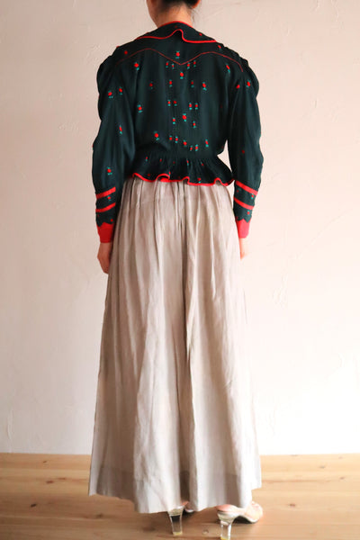 Late 1930s French Silk Jacquard Skirt with Decorative Shell Buttons