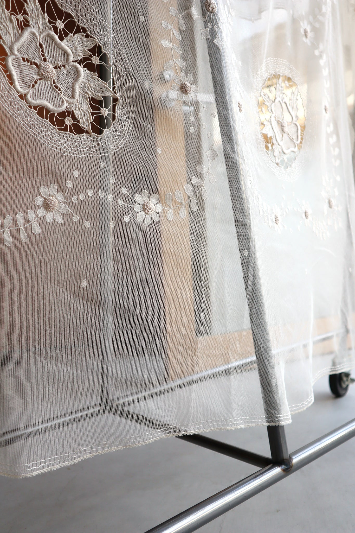 1930s Floral Lace Bed Cover