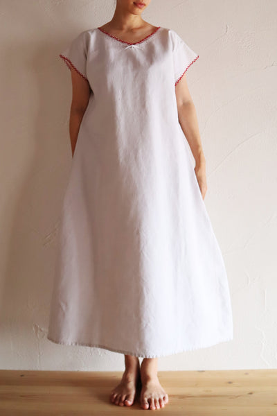 Late 19th Century French Hand-Sewn Linen Dress