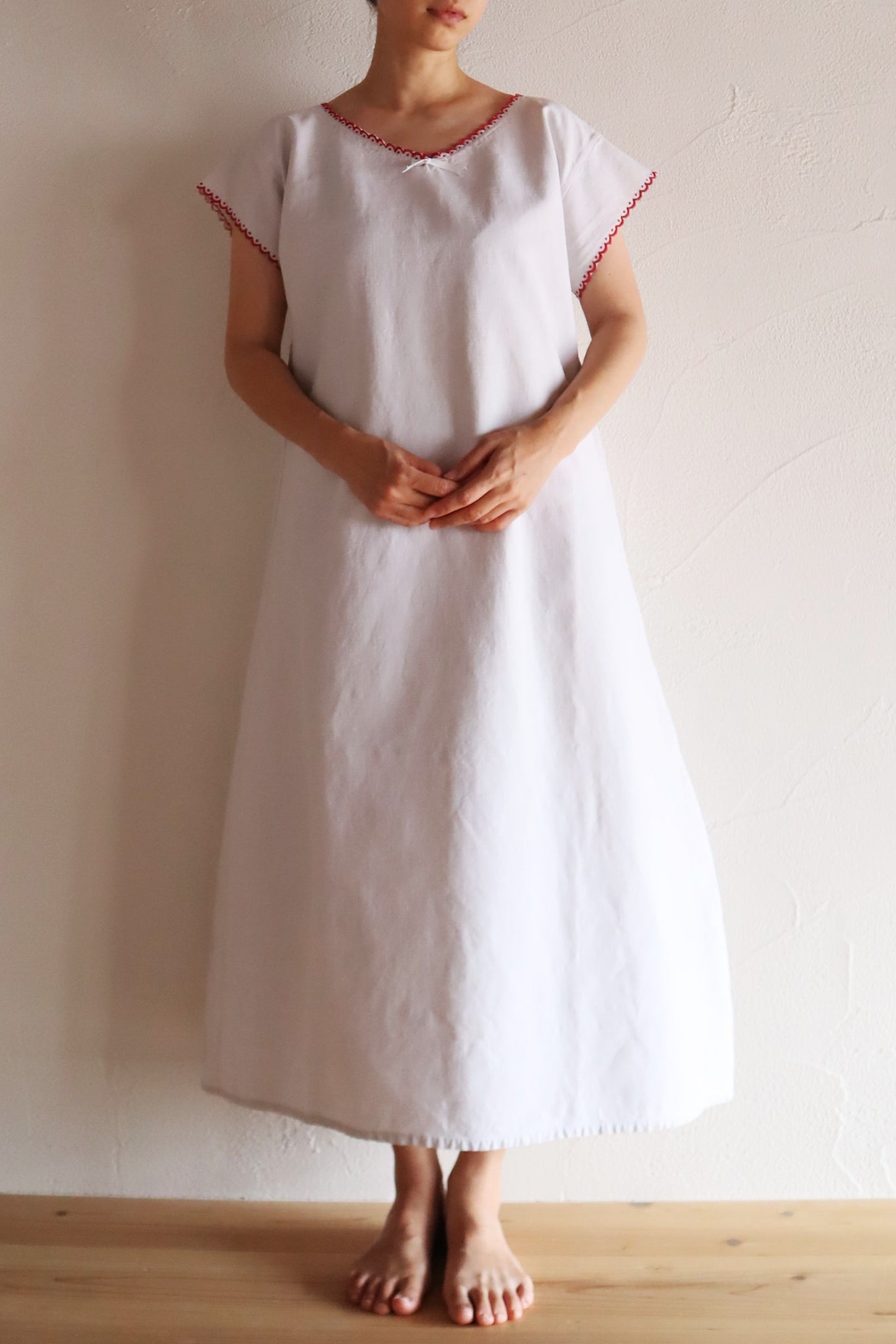 Late 19th Century French Hand-Sewn Linen Dress