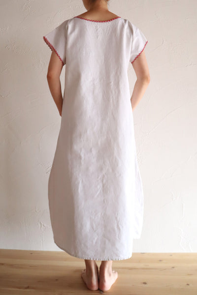 Late 19th Century French Hand-Sewn Linen Dress