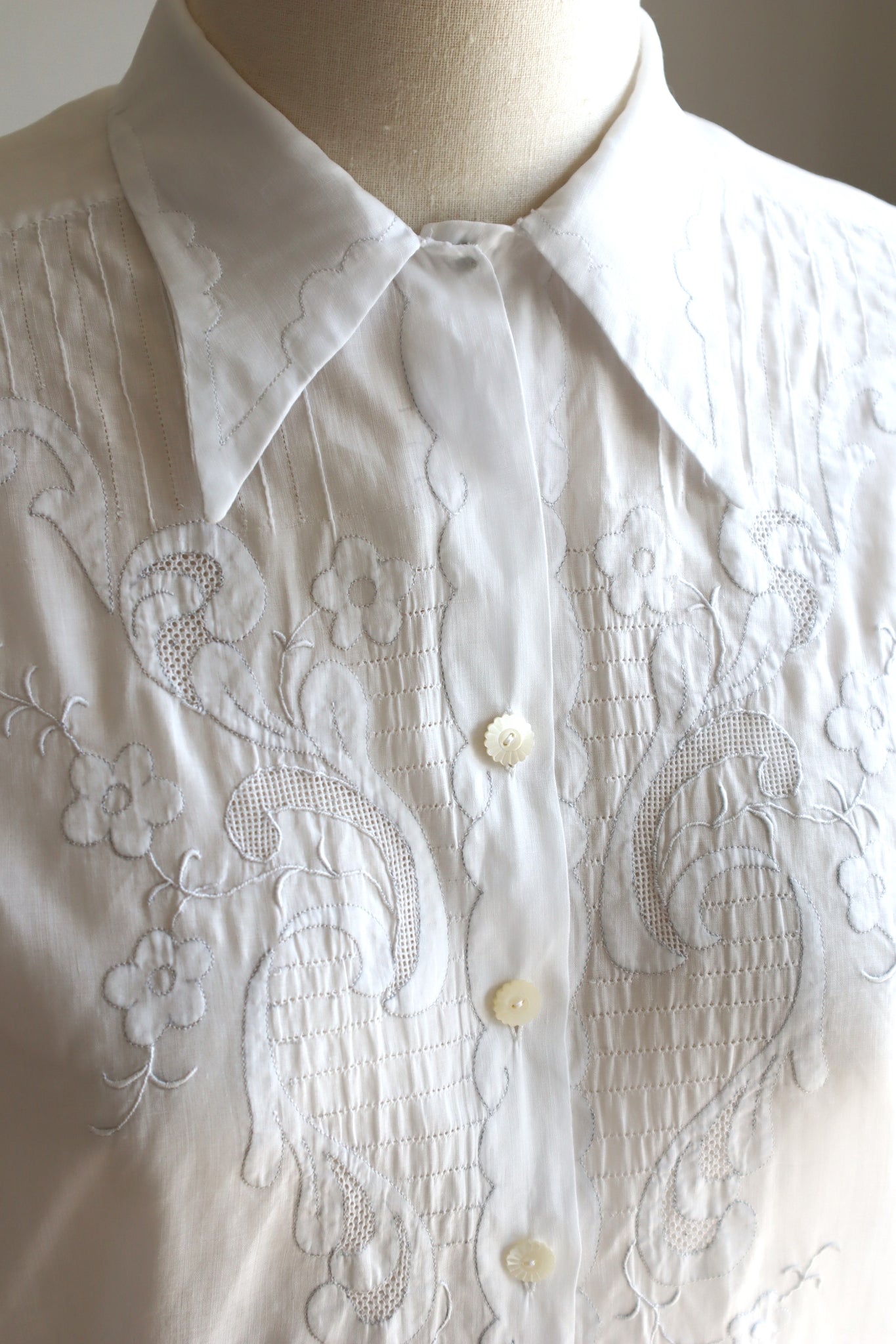 1940s All Hand Sewn Cotton Blouse M