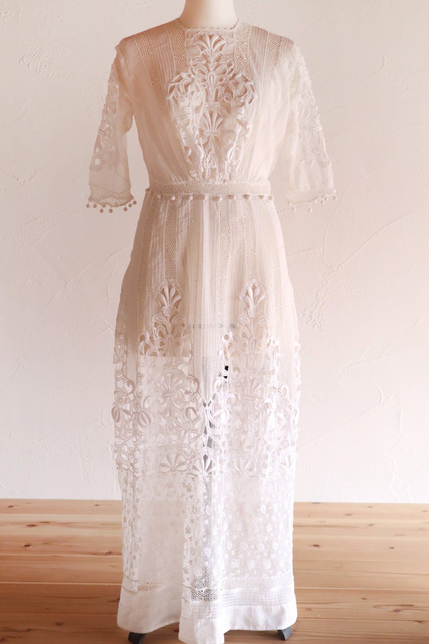 1900s Edwardian Crochet Cutwork Dress