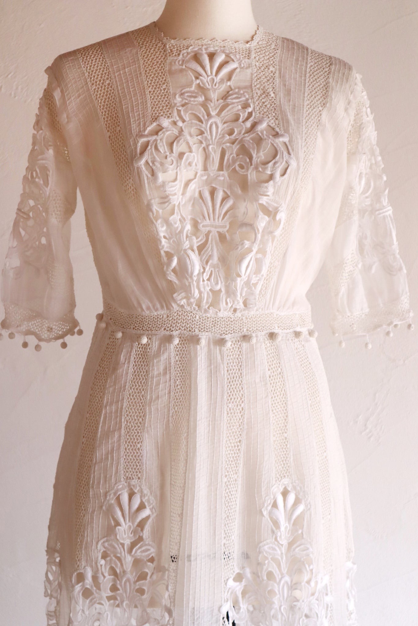 1900s Edwardian Crochet Cutwork Dress