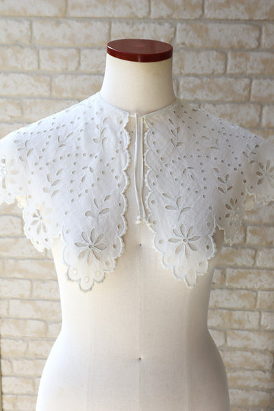 1910s Hand Embroidered Cutwork Linen Collar