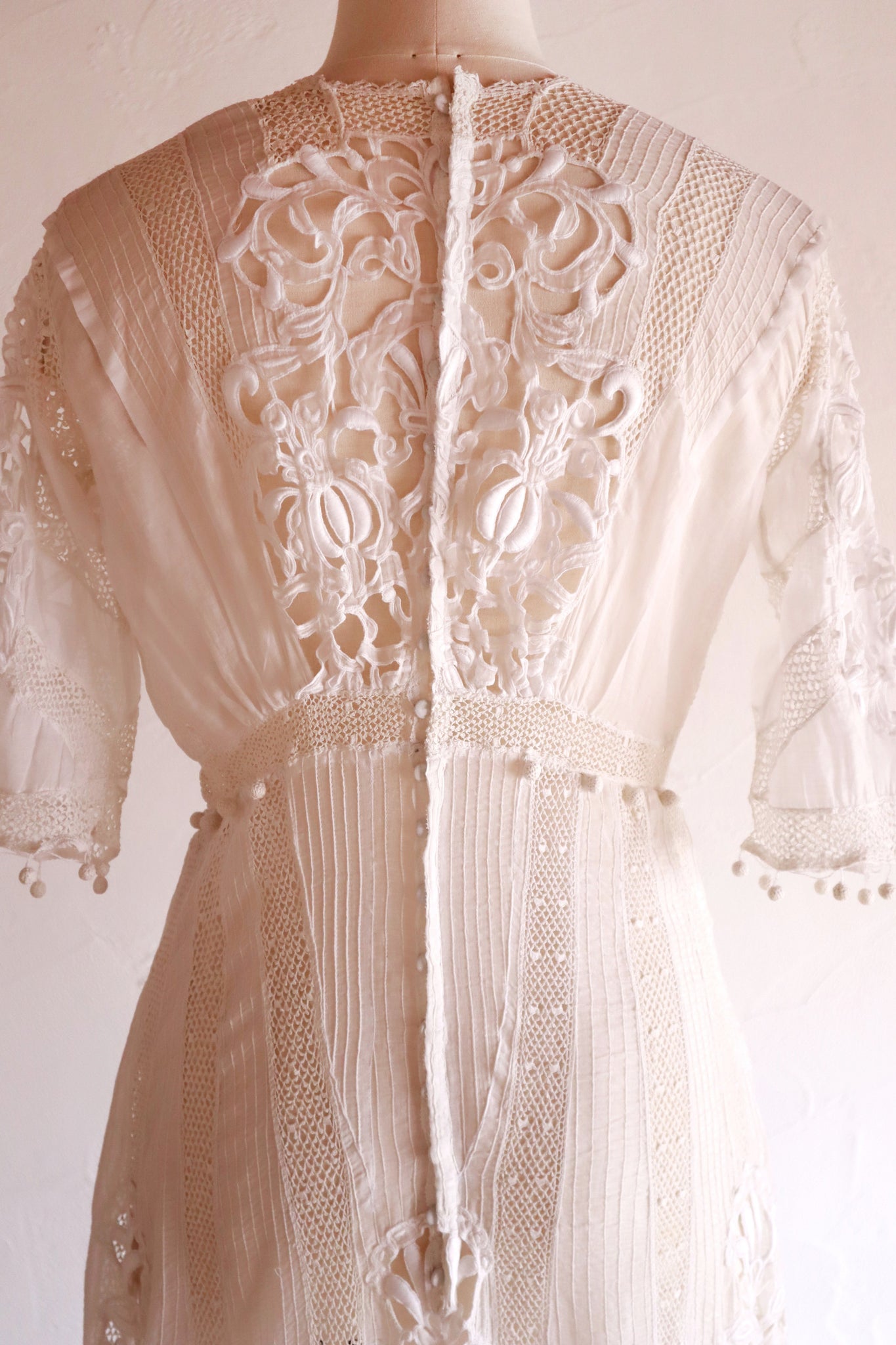 1900s Edwardian Crochet Cutwork Dress