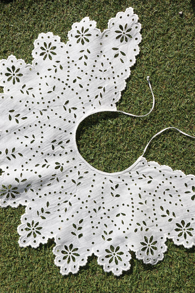 1910s Hand Embroidered Cutwork Linen Collar