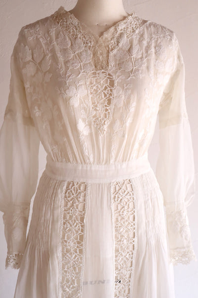 1900s Leaf Embroidery Dress