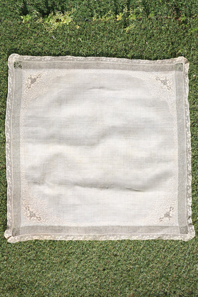 1900s French Linen Hand-Embroidered Cloth with Bobbin Lace Trim