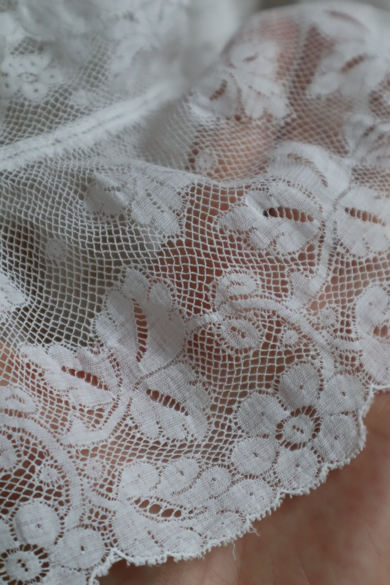 1900s Beautiful Leaf Lace Skirt