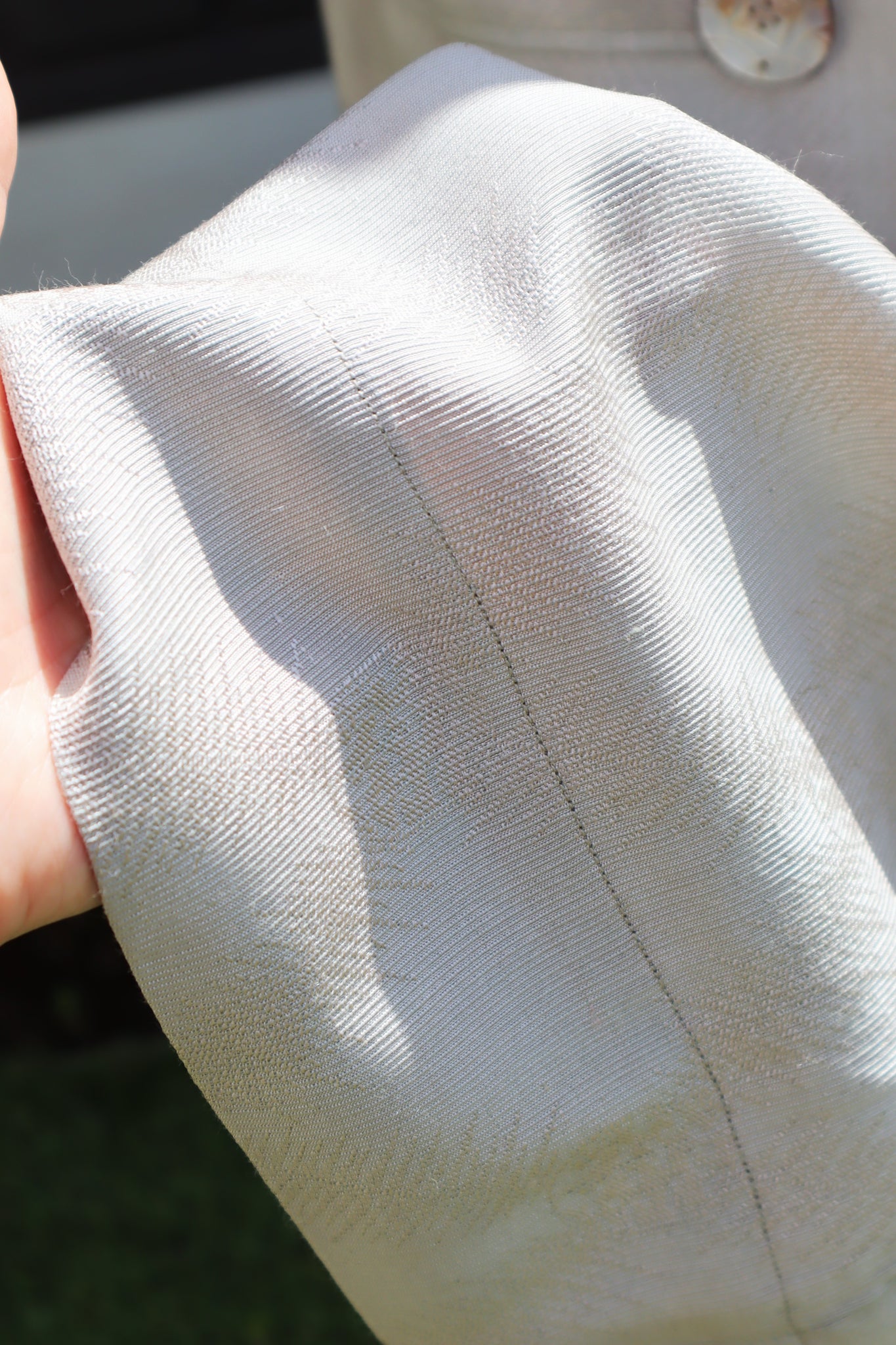 Late 1930s French Silk Jacquard Skirt with Decorative Shell Buttons
