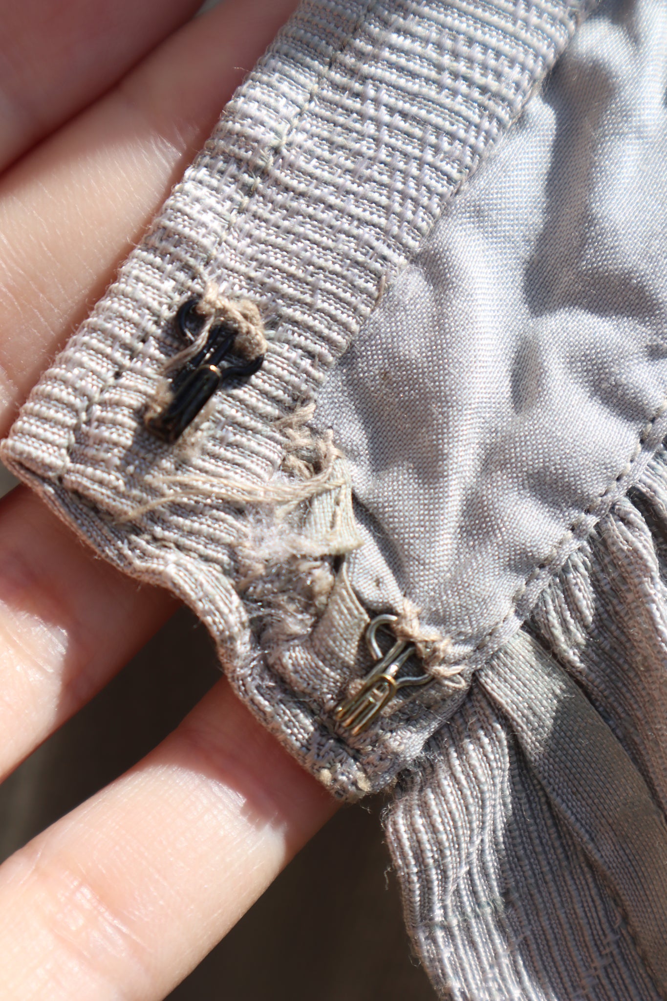 Late 1930s French Silk Jacquard Skirt with Decorative Shell Buttons