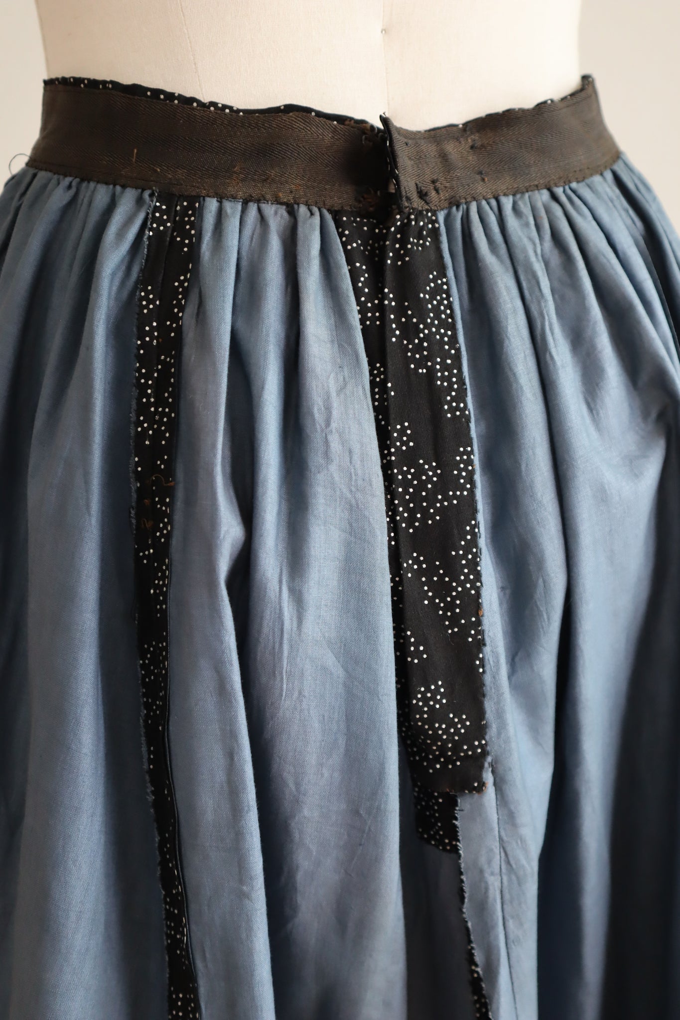 1890s~1900s Black Silver Dots Skirt