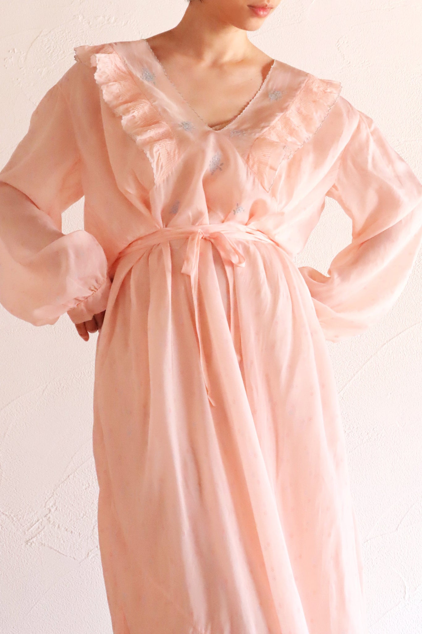 1940s Pale Pink Dress