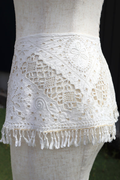 1900s French Fully Handcrafted Whitework Cotton Waist Piece